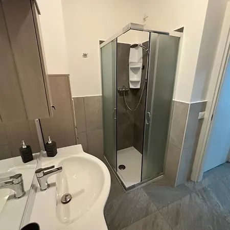 Apartment 22 Di Lucia